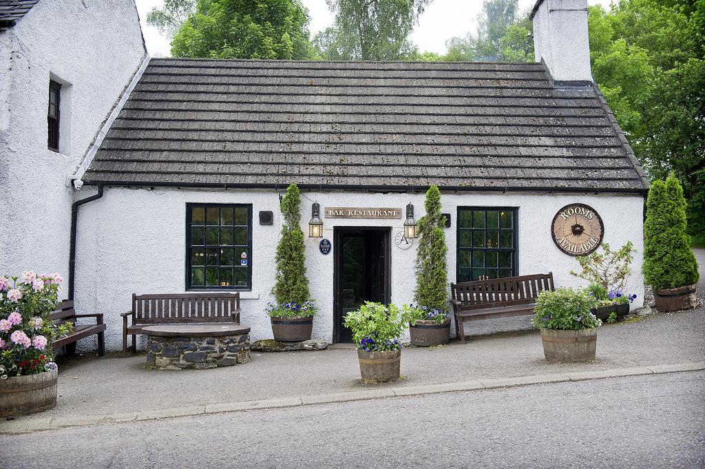 The Falls Of Dochart Inn Killin Exterior foto
